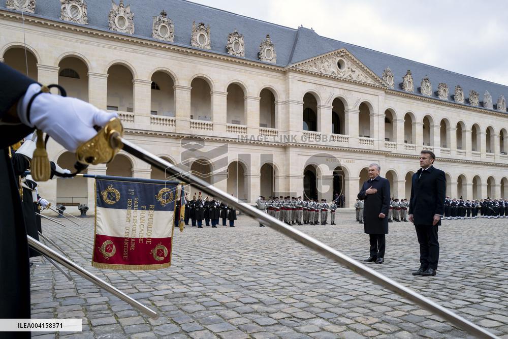 Welcome Ceremony of Uzbekistan President at the Invalides - Paris