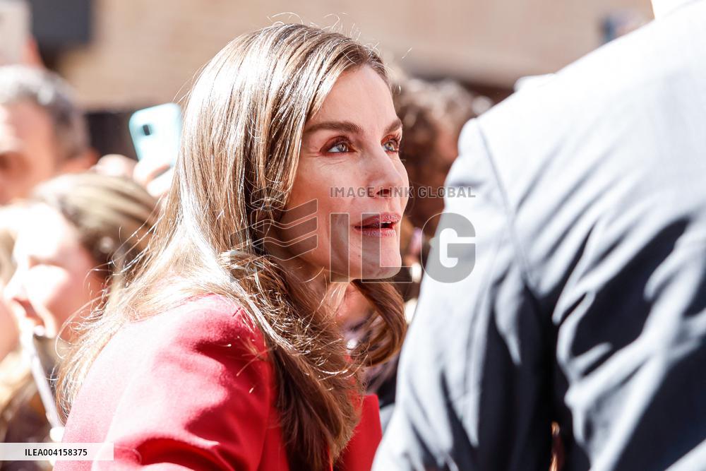 Royals return to Valencia to meet with businessmen and social entitie