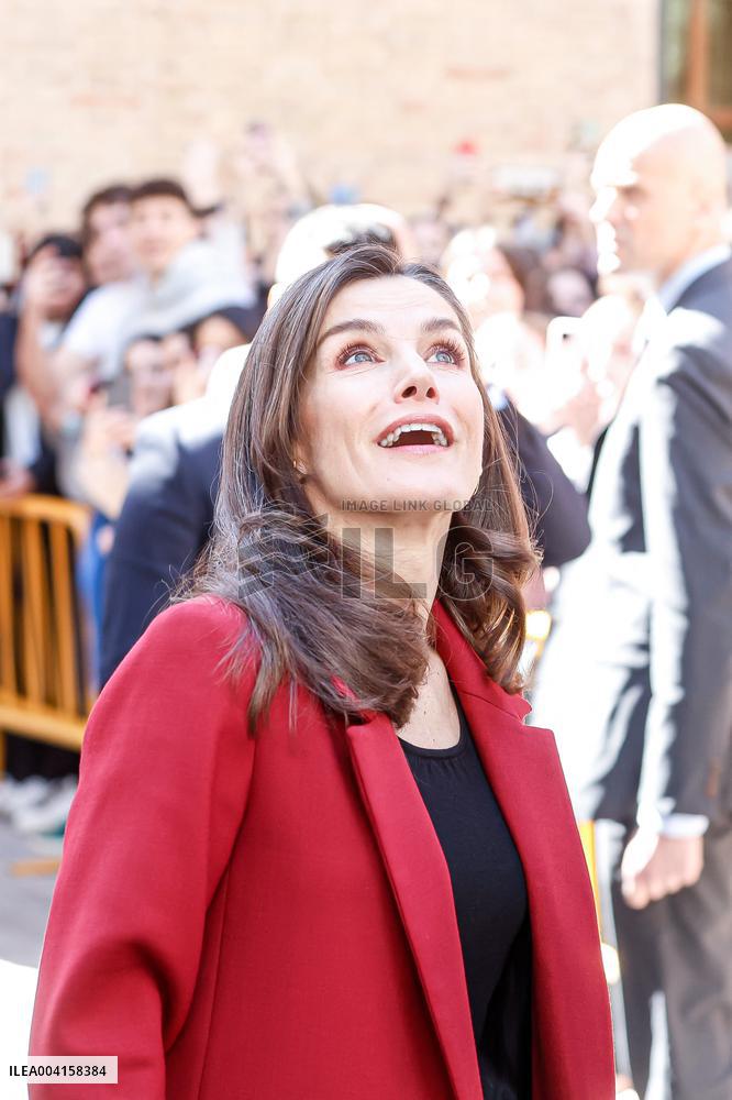 Royals return to Valencia to meet with businessmen and social entitie