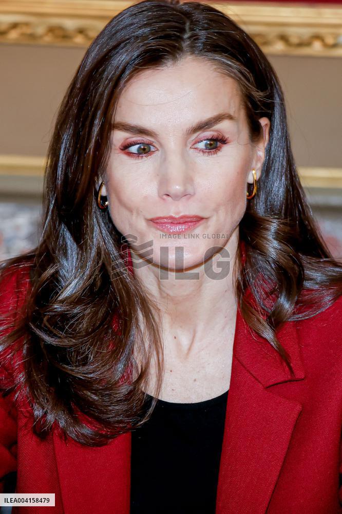 Royals return to Valencia to meet with businessmen and social entitie