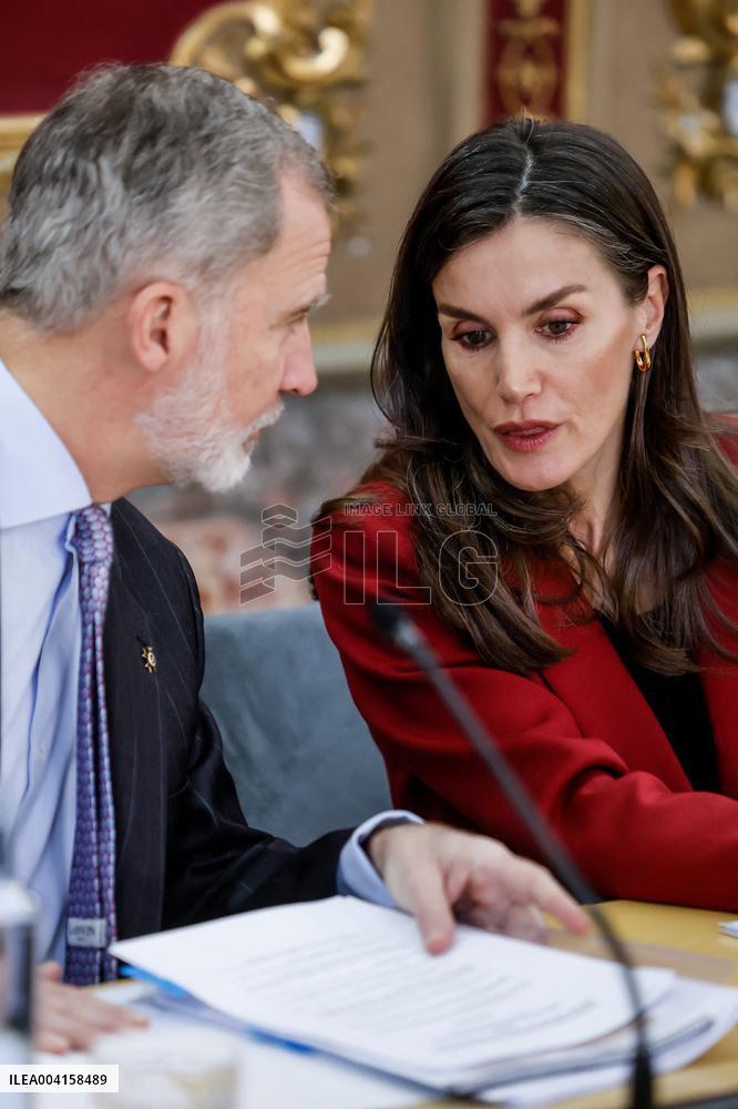 Royals return to Valencia to meet with businessmen and social entitie