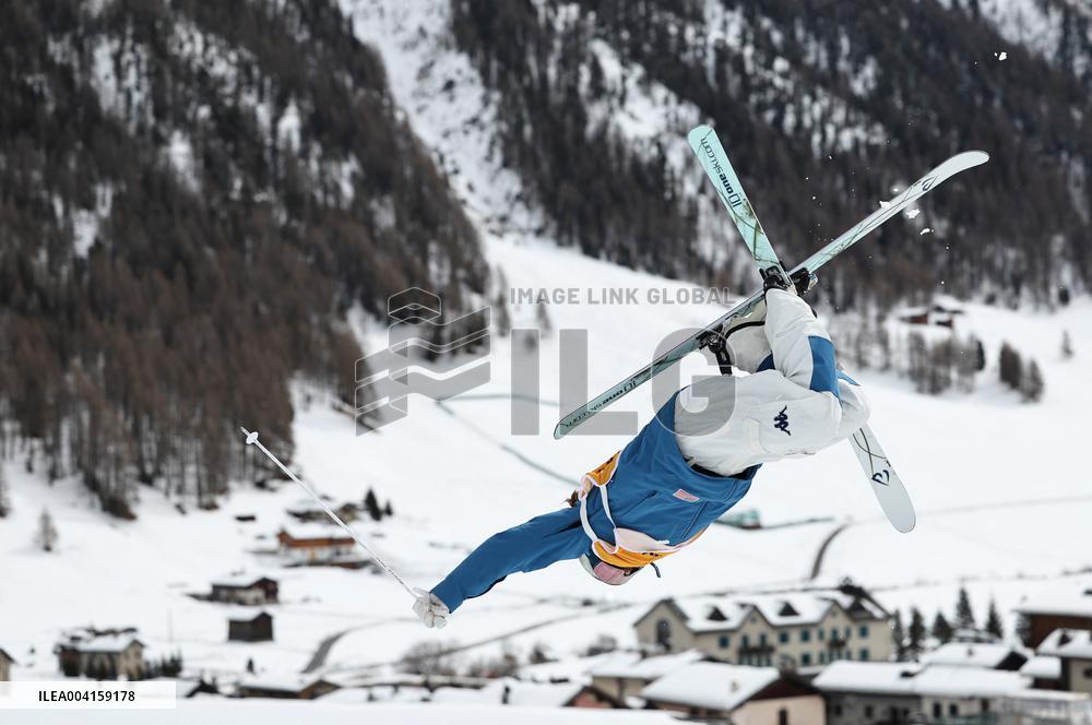 Perrine Laffont Wins Bronze In Final of Moguls World Cup - Italy