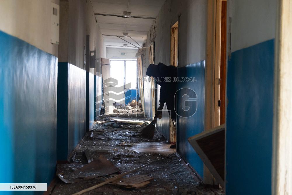 Russian Guided Aerial Bomb Hits Apartment Building - Druzhkivka