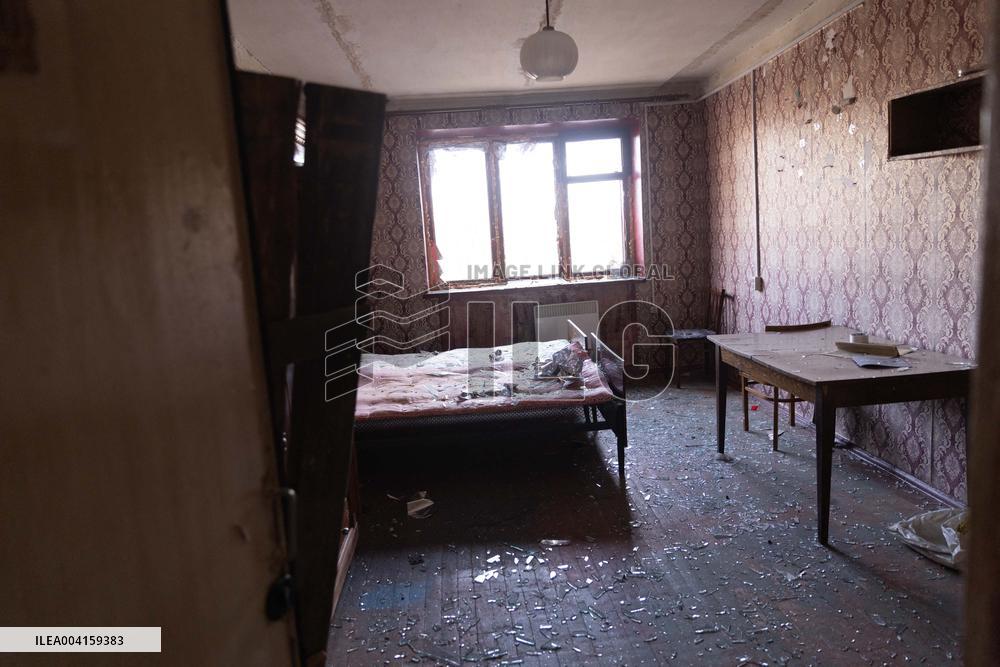 Russian Guided Aerial Bomb Hits Apartment Building - Druzhkivka