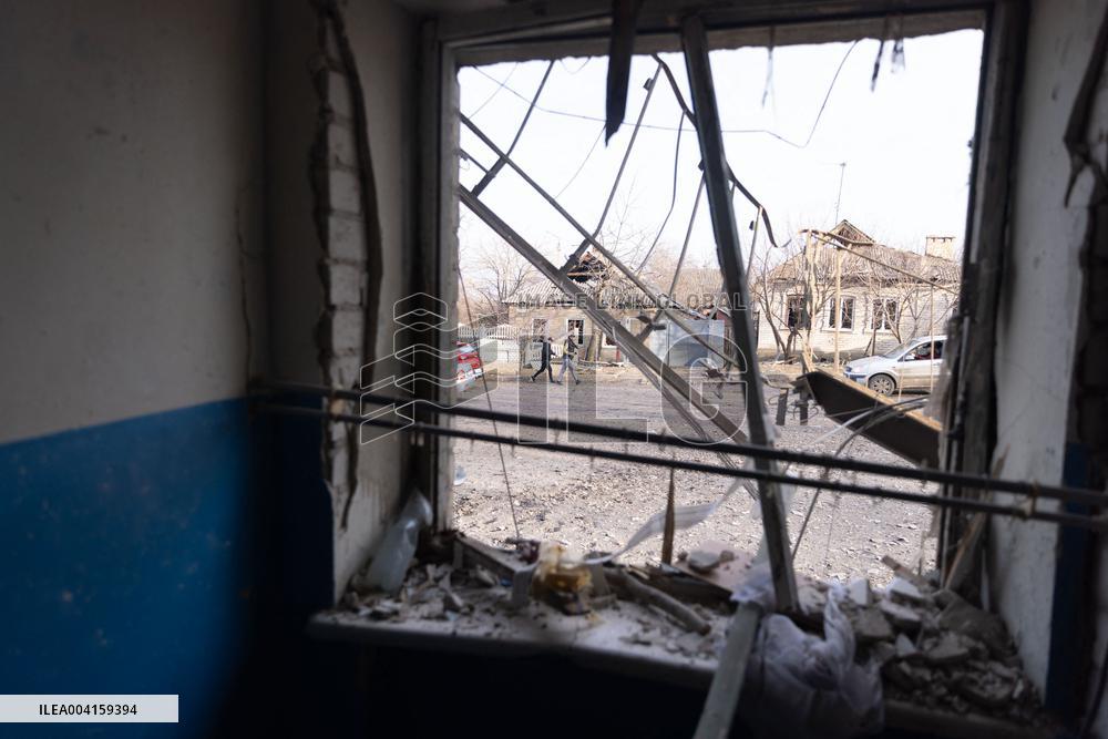 Russian Guided Aerial Bomb Hits Apartment Building - Druzhkivka