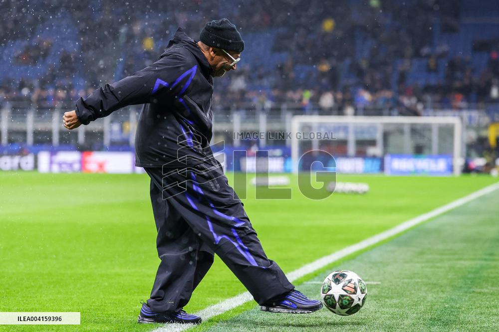 Spike Lee At FC Internazionale vs Feyenoord Match - Milan