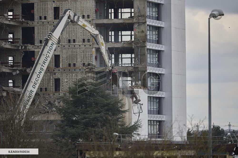 Data 4 has begun demolition of the Nokia industrial site in Nozay - Essonne