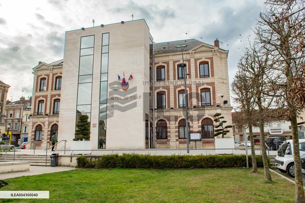 The day after the hostage-taking at an LCL branch - Romilly-sur-Seine