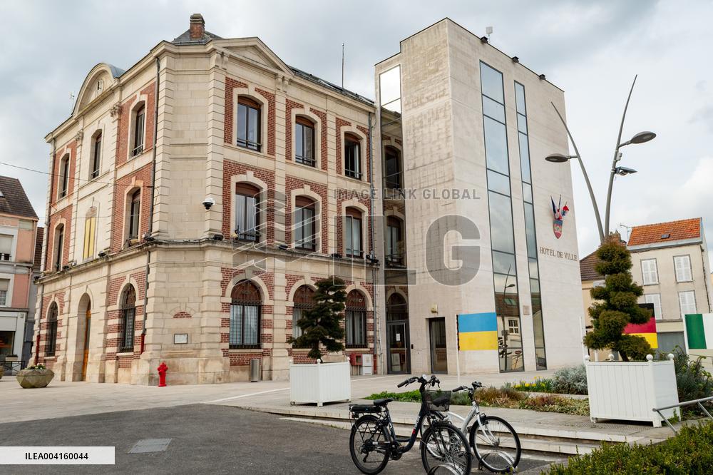 The day after the hostage-taking at an LCL branch - Romilly-sur-Seine