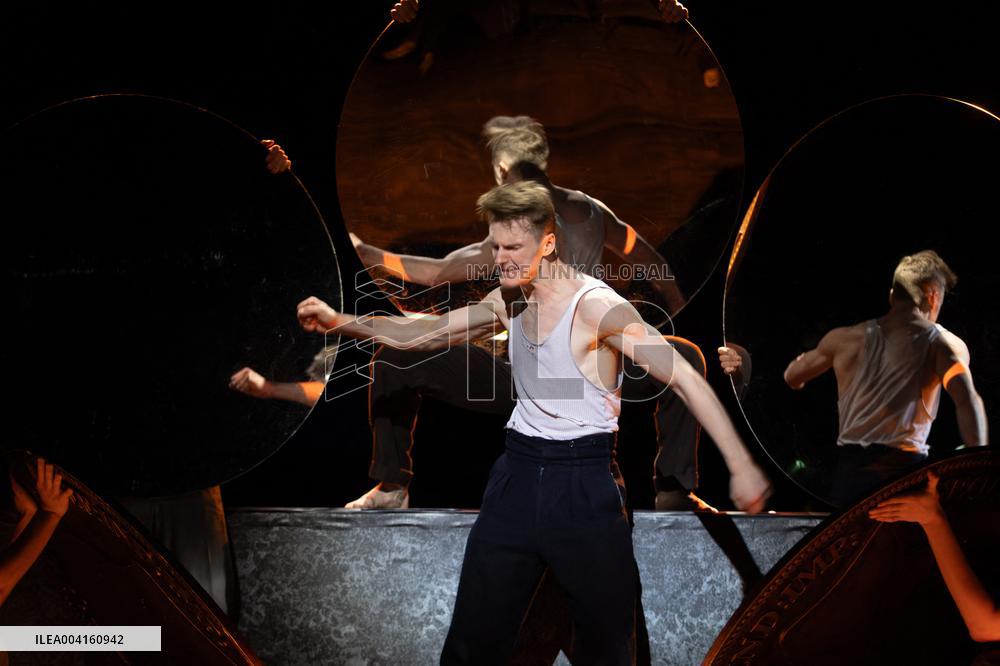 Peaky Blinders: The Redemption Of Thomas Shelby Dance Theatre Show Paris