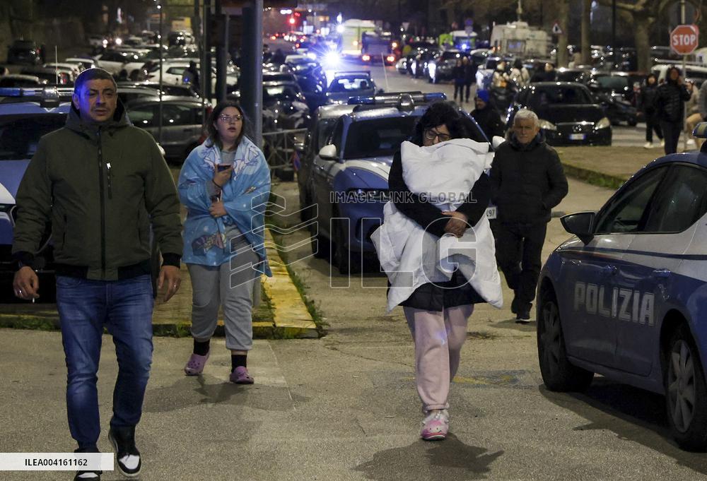 Strong 4.4-Magnitude Earthquake Strikes Campi Flegrei, Shaking Naples