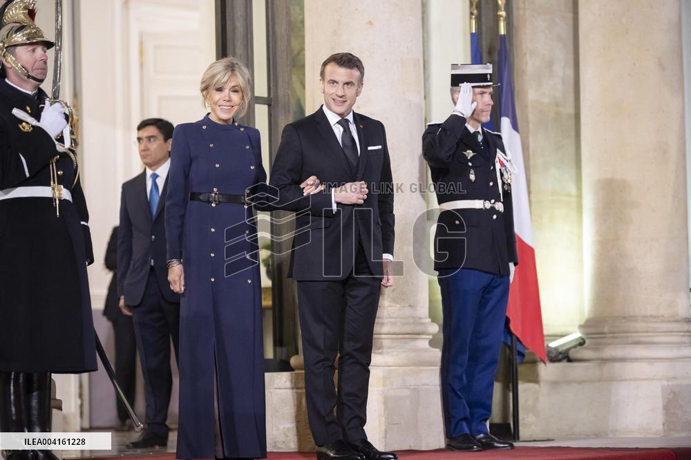 State Dinner For Uzbekistan's President At Elysee Palace - Paris