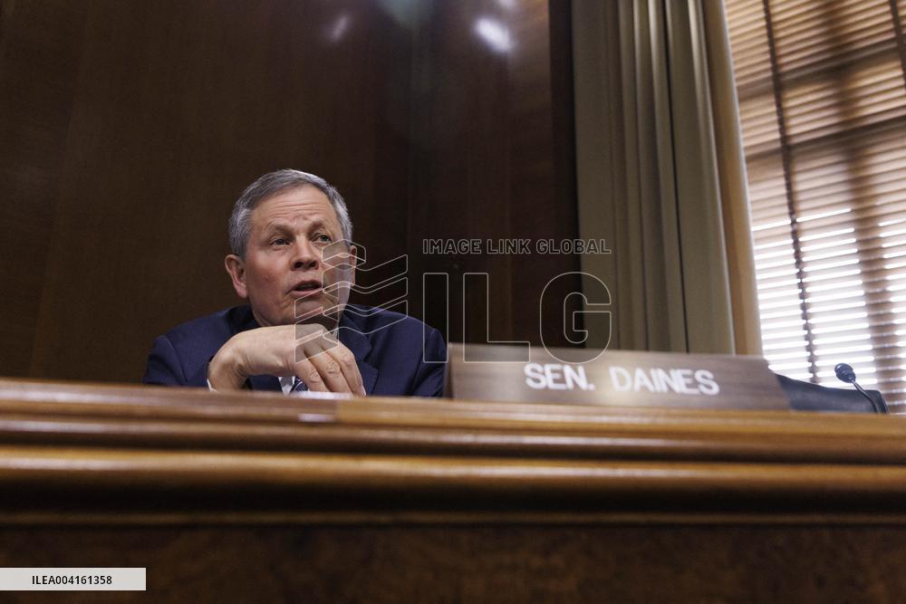 Senate Hearing on Federal Mineral Mining Regulations - Washington