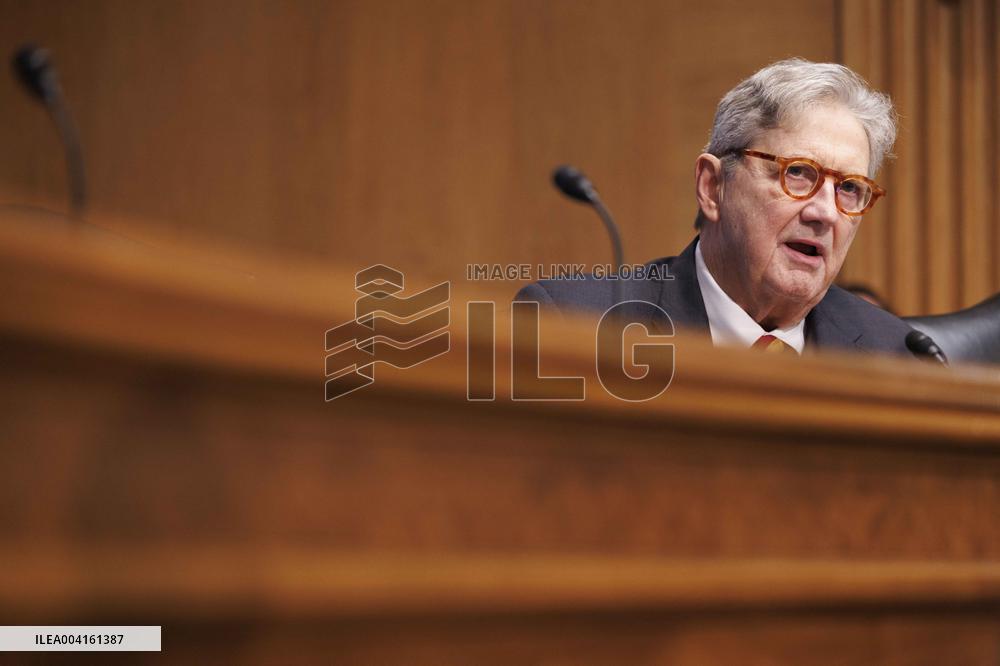 Senate Hearing on Federal Mineral Mining Regulations - Washington