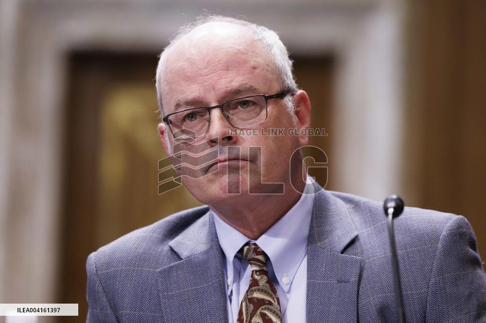 Senate Hearing on Federal Mineral Mining Regulations - Washington