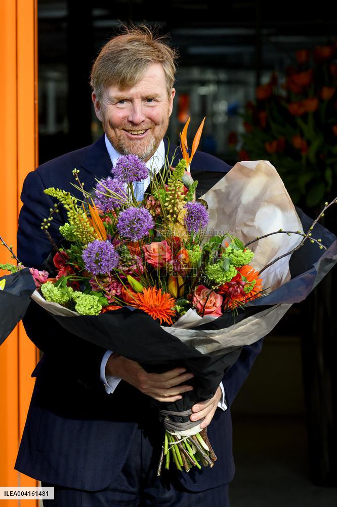 King Willem Alexander Visits Hem Pepper and Tulip Growers