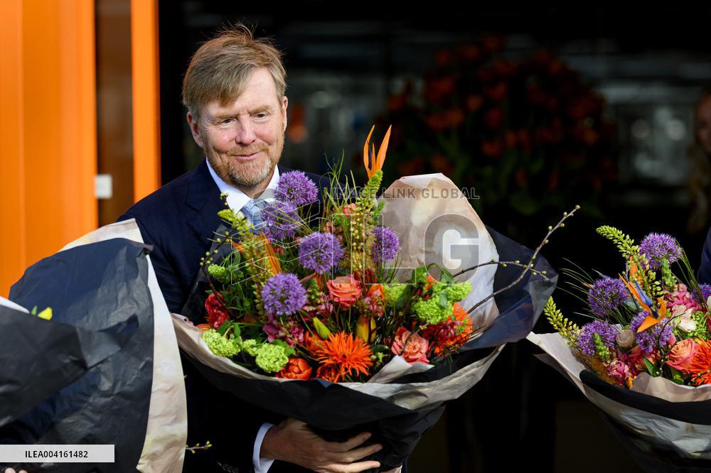 King Willem Alexander Visits Hem Pepper and Tulip Growers