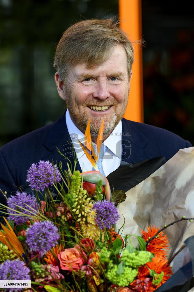King Willem Alexander Visits Hem Pepper and Tulip Growers