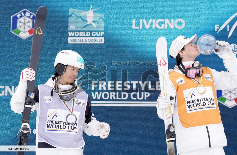 Freestyle skiing: Moguls World Cup