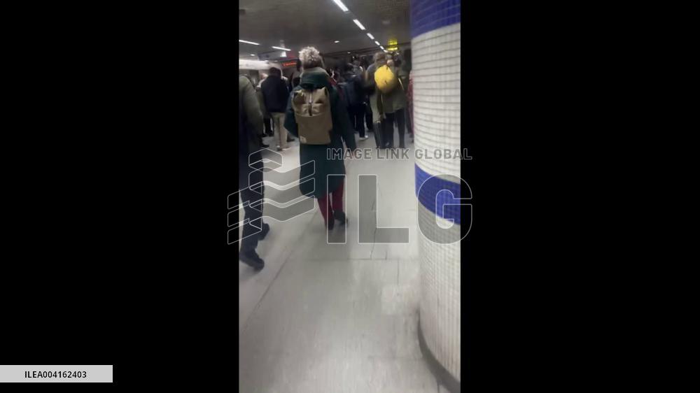 UK: King’s Cross Station Evacuated Due to Suspicious Item