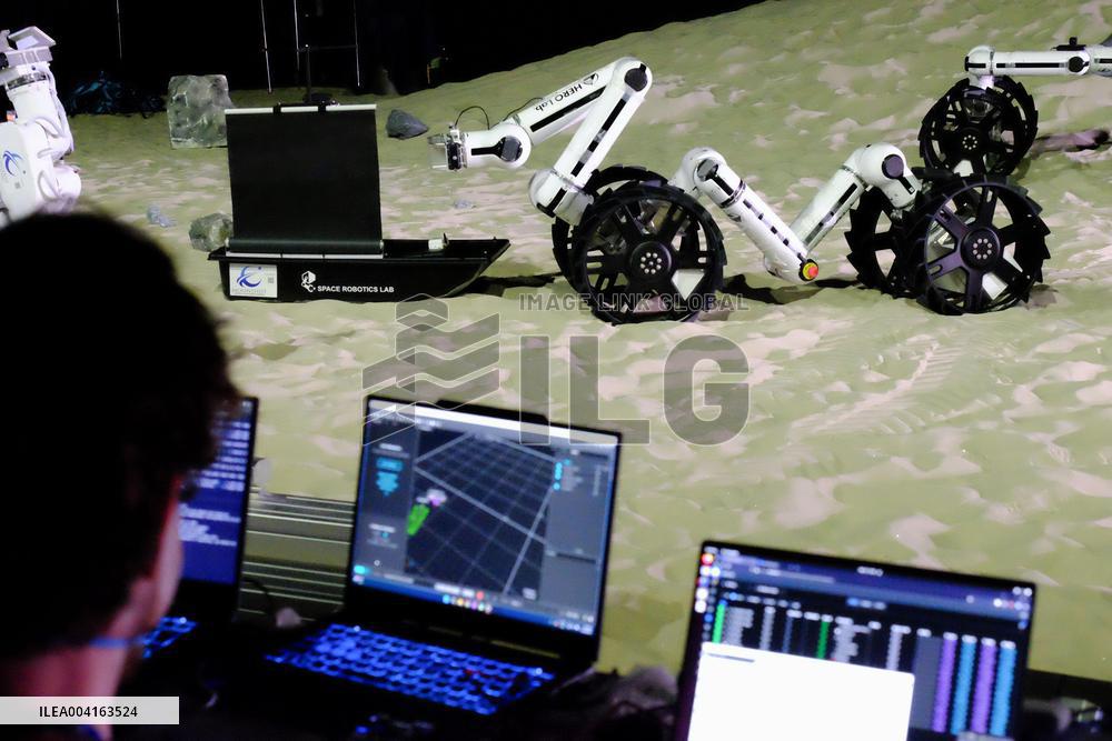 AI-incorporated lunar rover