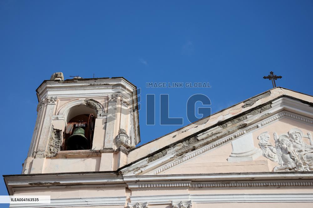 Naples Hit by 4.4 Magnitude Earthquake