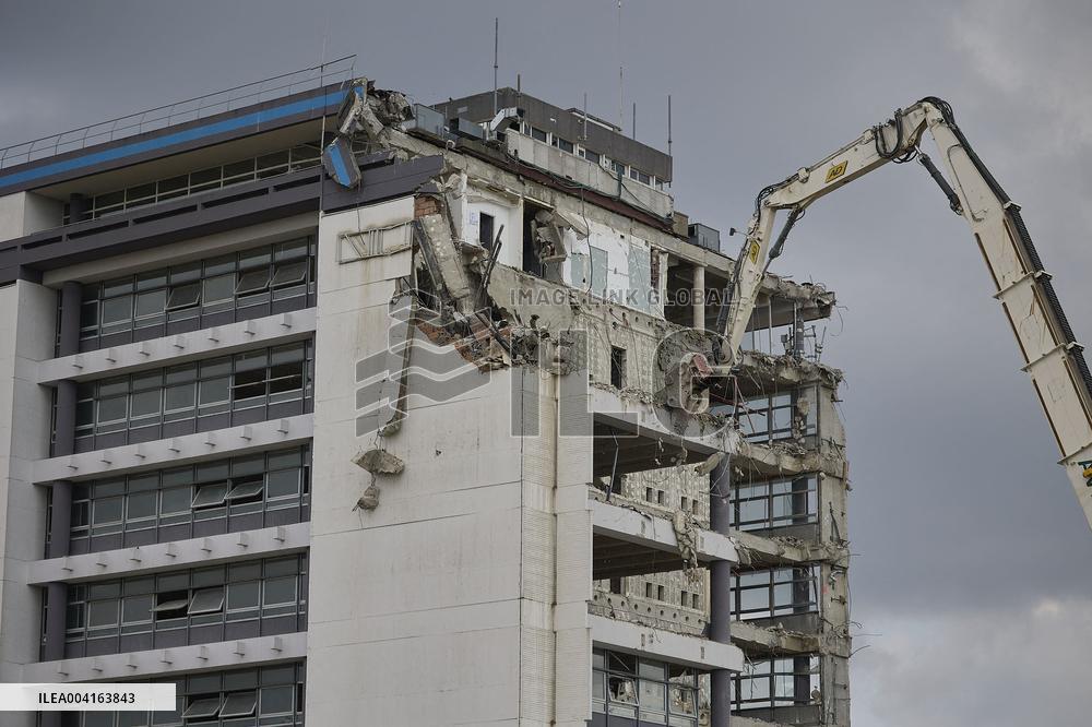 Demolition of Nokia Industrial Site Begins - Essonne
