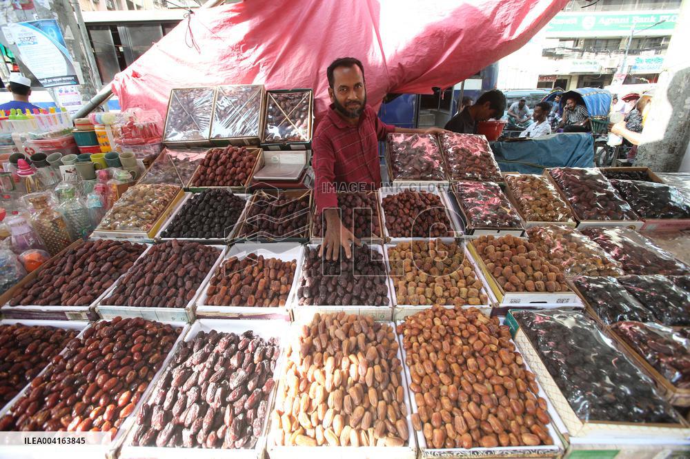 Tropical Fruits Market - Bangladesh
