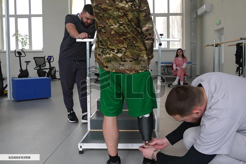 Zakarpattia Regional Hospital produces 3D prostheses for military in Ukraine