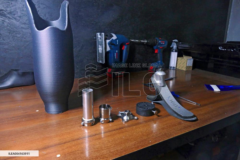 Zakarpattia Regional Hospital produces 3D prostheses for military in Ukraine