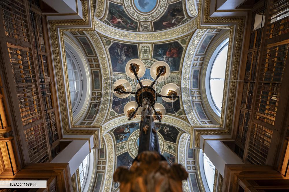 National Assembly Library Set to Reopen This Spring - Paris