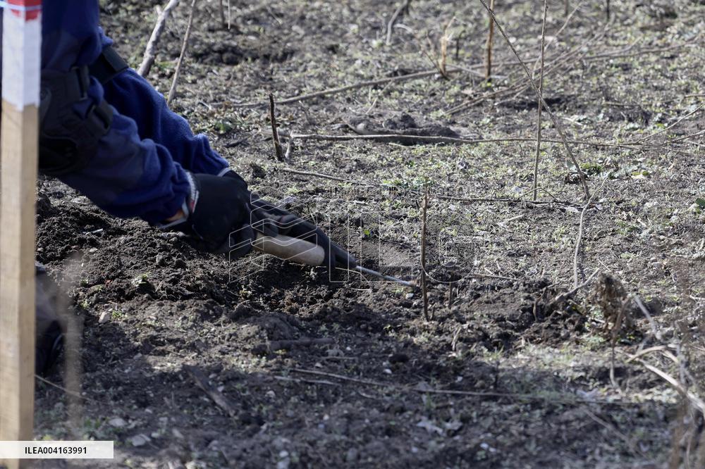 SES pyrotechnics conduct demining in Kharkiv region