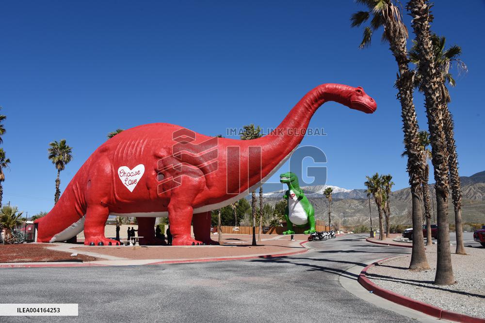 The Cabazon Dinosaurs - California