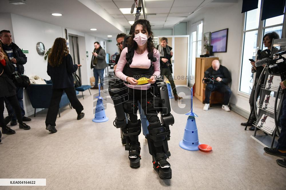 Eric Lombard visits Windcraft company in Paris FA