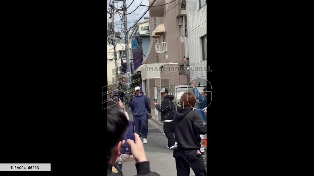 Japan: Dodgers’ Kike Hernández Enjoys Tokyo Visit Before MLB Opening Games