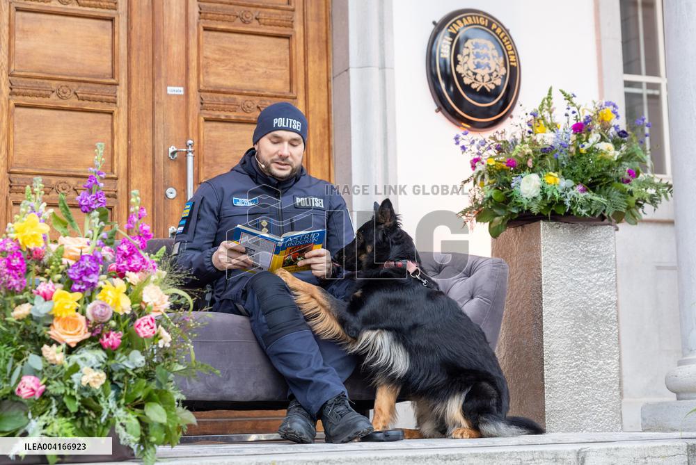 President's all-day reading marathon