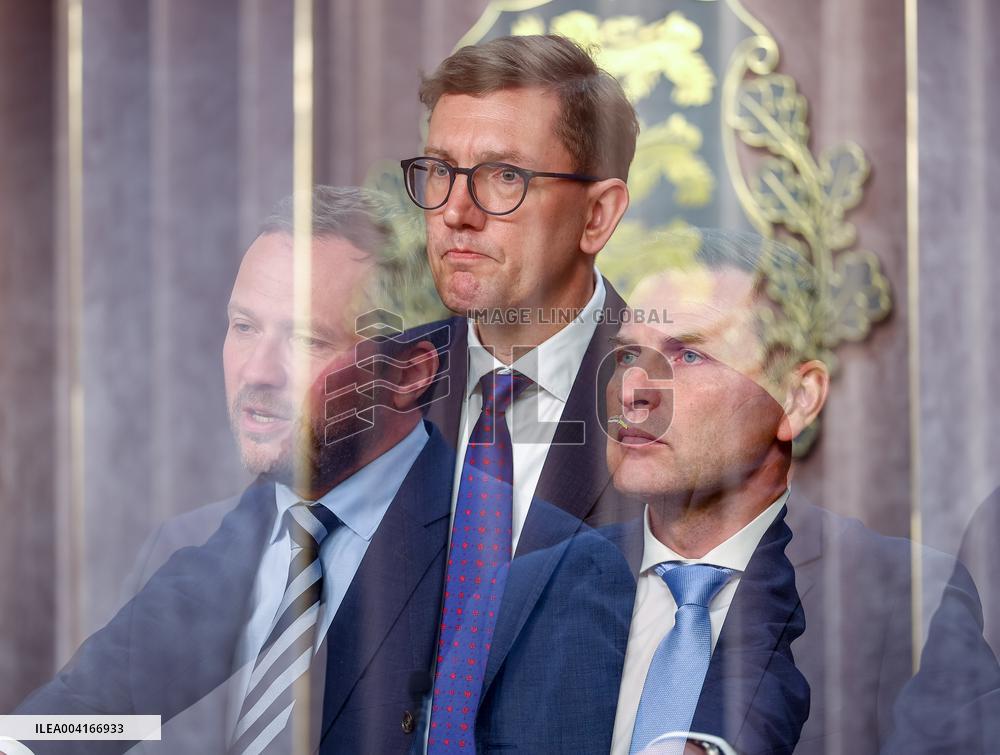 Government press conference