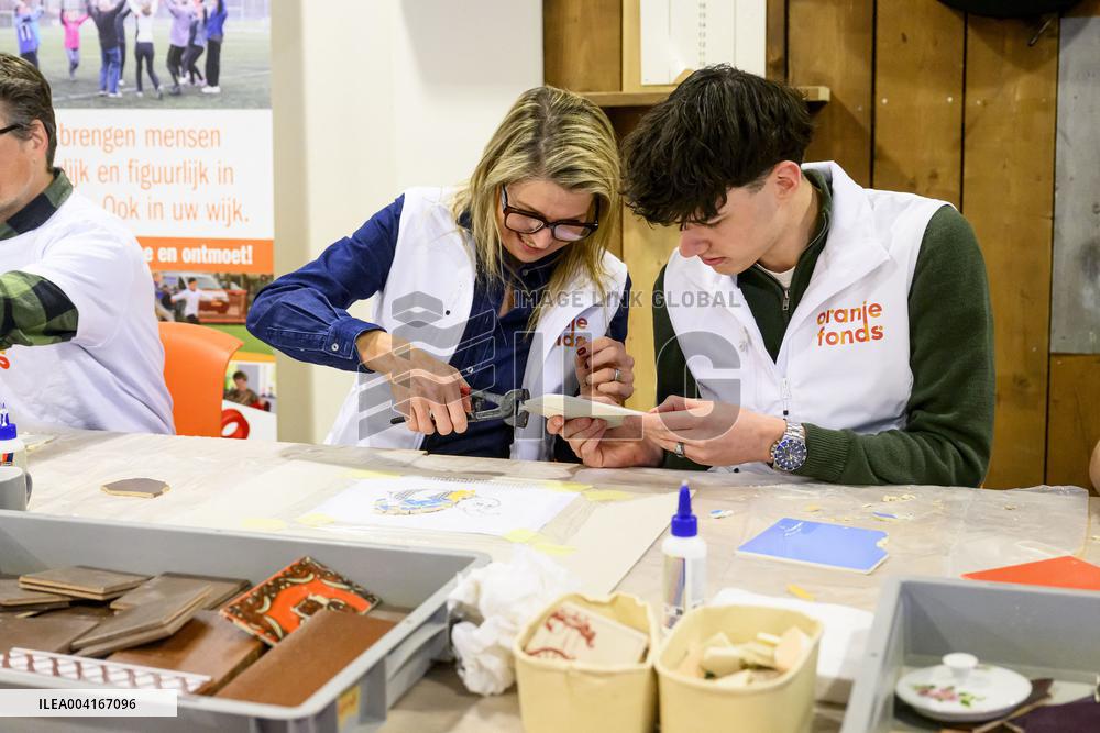 King Willem Alexander And Queen Maxima Participate In NLdoet - Netherlands