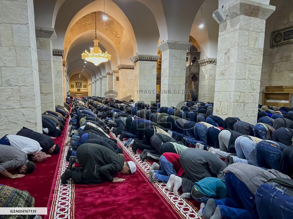First Tarawih Prayer After 14 Years In Umayyad Mosque - Aleppo