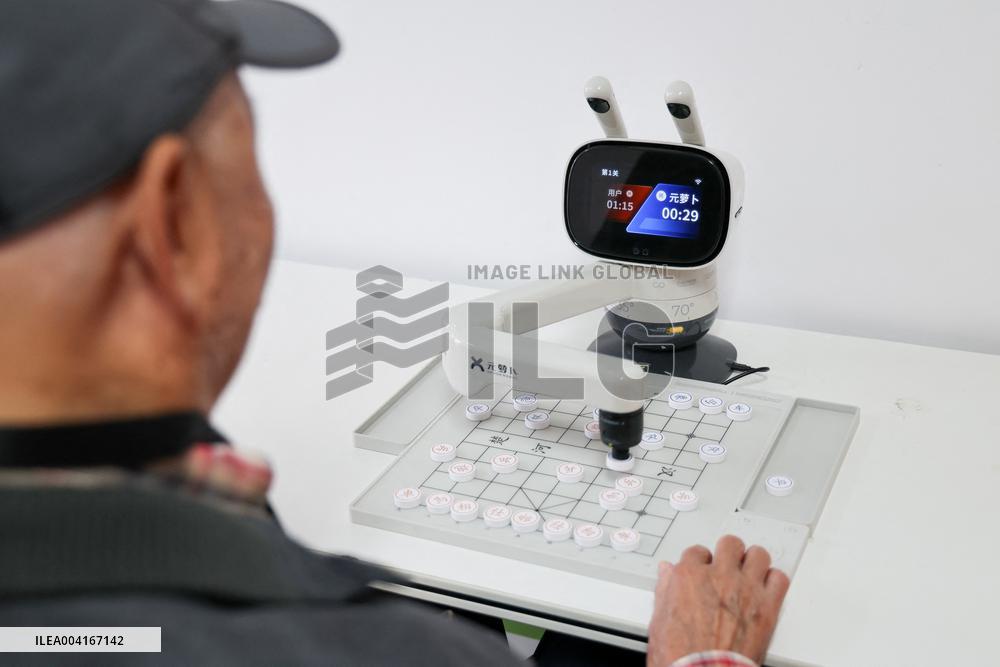 Elderly-Care Robots - China
