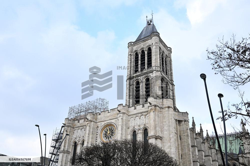 Rachida Dati Visits Saint-Denis Basilica - Saint-Denis