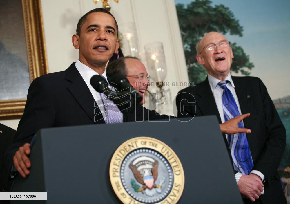 Obama Creates Fiscal Commission