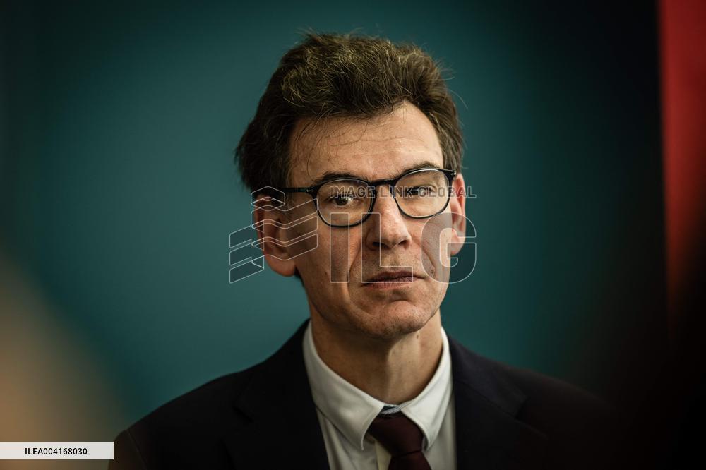 Elisabeth Borne At Safe Place For Science Launch - Marseille