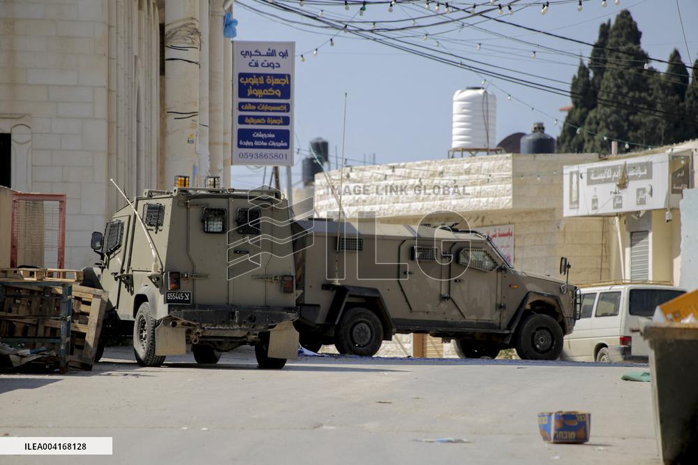 Israeli Army Continues Raids - Palestine