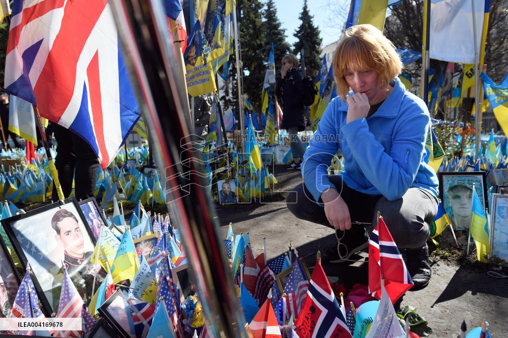 Fallen US volunteer fighters honored on Maidan Nezalezhnosti