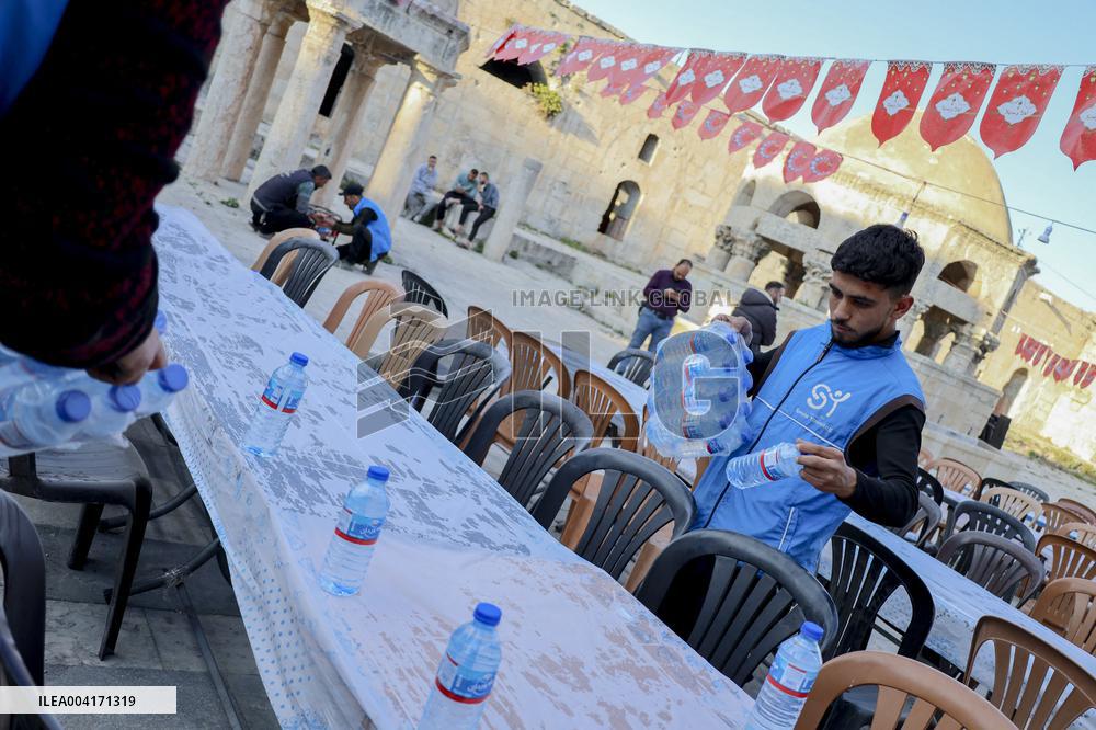 Iftar In al-Numan Mosque During Ramadan - Idlib