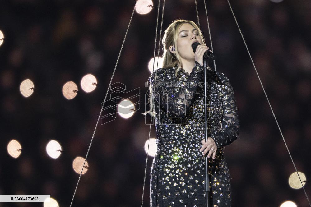 Louane Performs At Guiness Men's Six Nations - France v Scotland