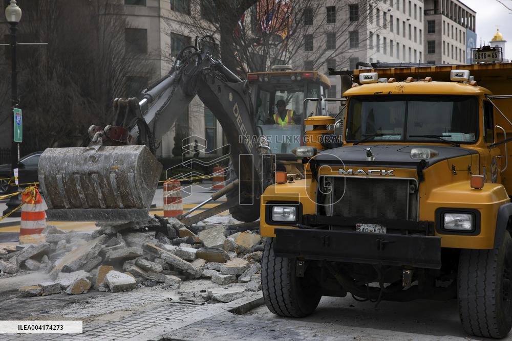 Symbolic Black Lives Matter Plaza Dismantling - Washington