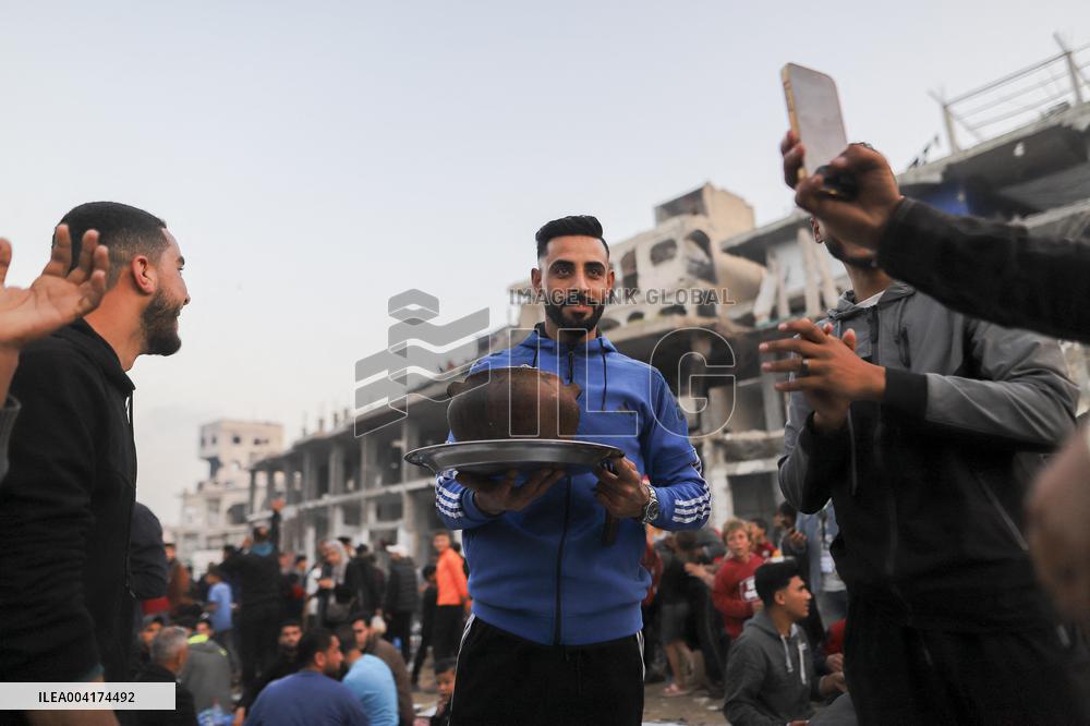 Iftar Amid Rubble In Gaza