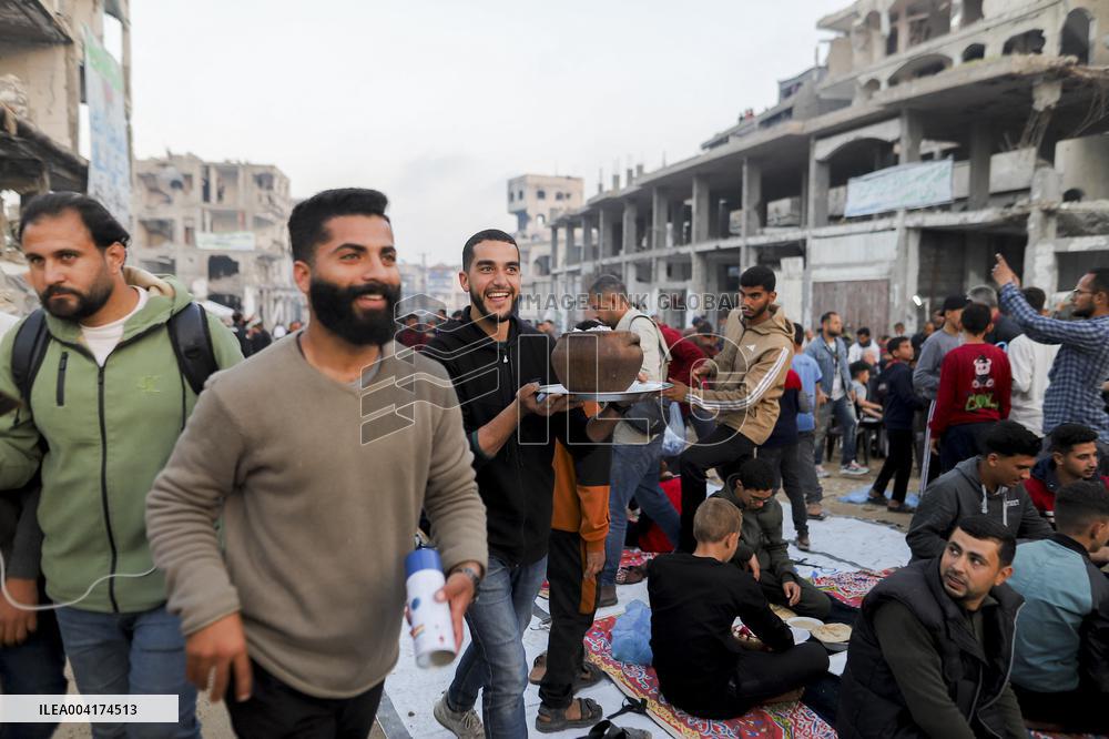 Iftar Amid Rubble In Gaza